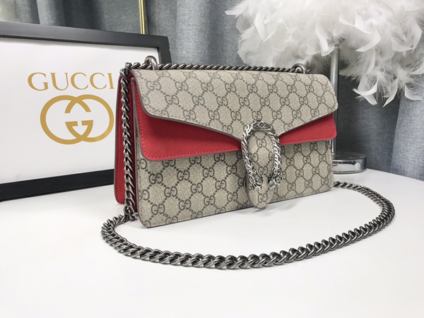 激安グッチバッグコピー背面デザイン